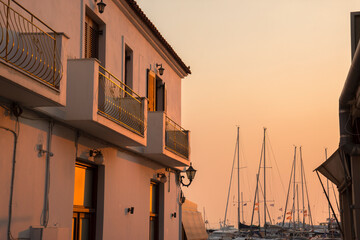 Fototapeta na wymiar palaces and streets at sunset in Aegina in Greece