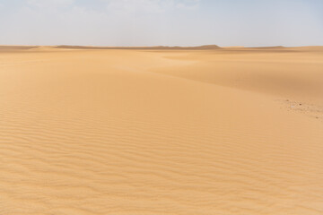 Fototapeta na wymiar beautiful wind pattern of the desert in ma'rib, yemen