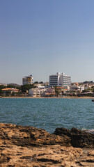 Fototapeta premium beach and rocks