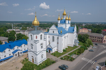 Fototapeta na wymiar Cathedral of the Transfiguration of the Savior in the town of Slonim