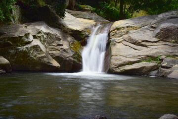 Fototapeta na wymiar Kurangani Waterfalls in Theni