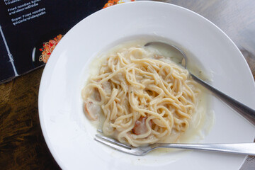 spaghetti with sauce