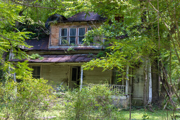 Old Farmhouse in rural Virginia, USA