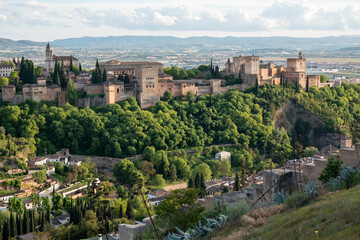 Fototapeta na wymiar 23 / 5000 Resultados de traducción The Alhambra of Granada
