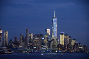 Obraz premium new york city skyline at night showing Freedom Tower at World Trade Center
