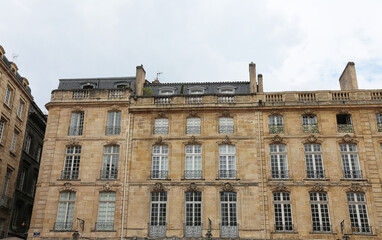 Fototapeta na wymiar Bordeaux (France) Place de la Bourse - classical french architecture