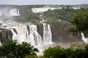 Fototapeta premium Iguazu Falls on the Border of Brazil and Argentina 