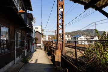 EOSRP、広島県尾道、線路と民家の距離。