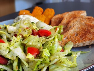 salad with chicken