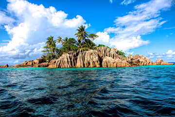 beautiful views of the Seychelles like a paradise