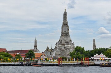 Wat Arun Ratchawararam is known as the short name 