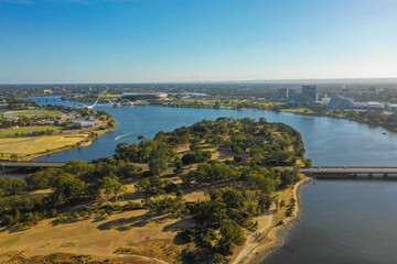 Fototapeta na wymiar オーストラリアのパースをドローンで撮影した空撮写真 Aerial photo of Perth, Australia taken by drone.
