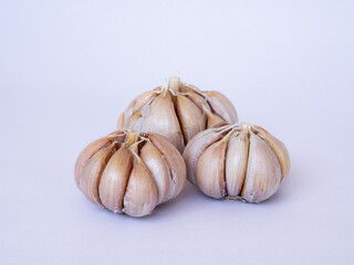 garlic bulbs on white background