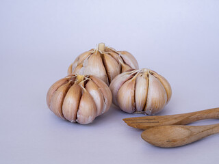 garlic bulbs on white background