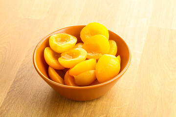 Canned apricot – sweet light dessert