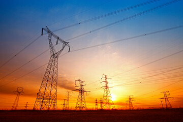 Fototapeta premium Wire electrical energy at sunset