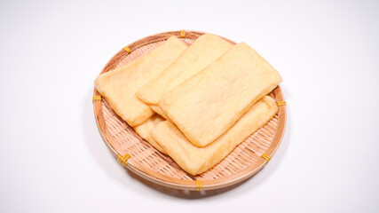 新鮮な油揚げ