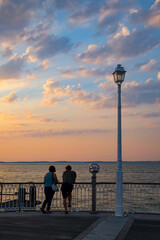 amoureux sur la jetée à Arcachon