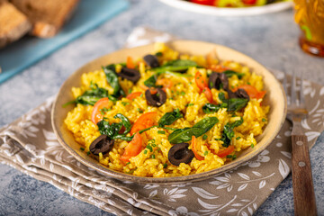 Curry risotto with spinach