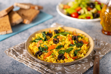 Curry risotto with spinach