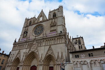Fototapeta na wymiar フランス　リヨンのサン・ジャン大教会