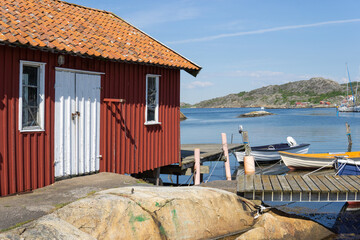suède, maison, bord de mer, côte, mer, eau, cabane, construction, rouge, typique, tourisme,...