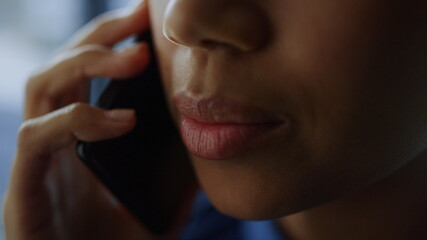 Obraz premium African business woman face closeup. Businesswoman calling phone