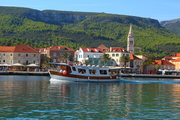 Fototapeta na wymiar Ship in the Adriatic Sea off the coast of Croatia