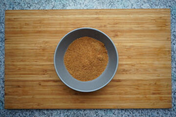 Kokosblütenzucker in Schüssel