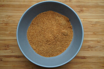 Kokosblütenzucker in Schüssel