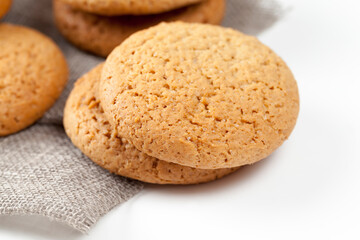 not very sweet dry and crunchy cookies