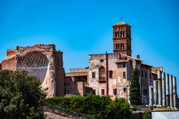 Fototapeta premium Roman colosseum in Rome Italy