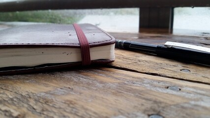 Leather jouranl and pen