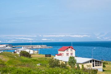 Fototapeta na wymiar Town of Sudavik in Alftafjordur in the westfjords of Iceland