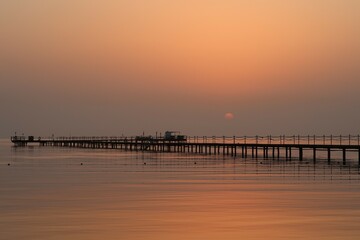 Obraz premium Summer sunrise on the red sea.