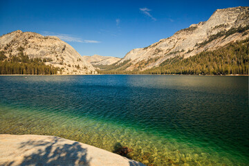 Fototapeta premium Tenaya Lake in Yosemite National Park, California, USA