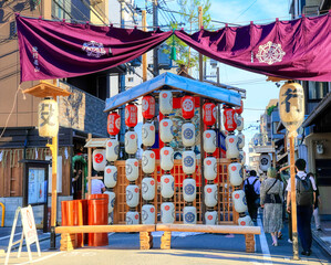 京都、祇園祭りの山建風景