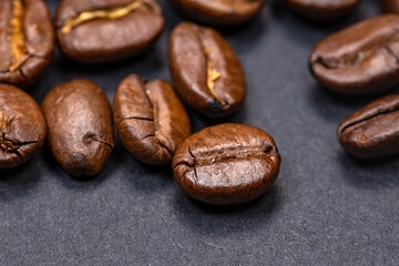 Coffee beans with a uniform color