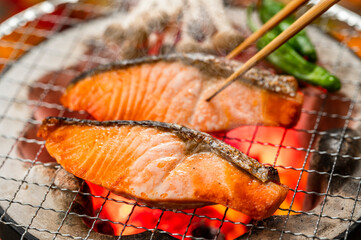 鮭の塩焼き　炭火焼