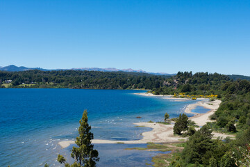 Obraz premium Patagonian lakes, rivers and mounts