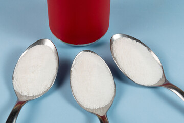 comparison of the amount of sugar in a can of soda