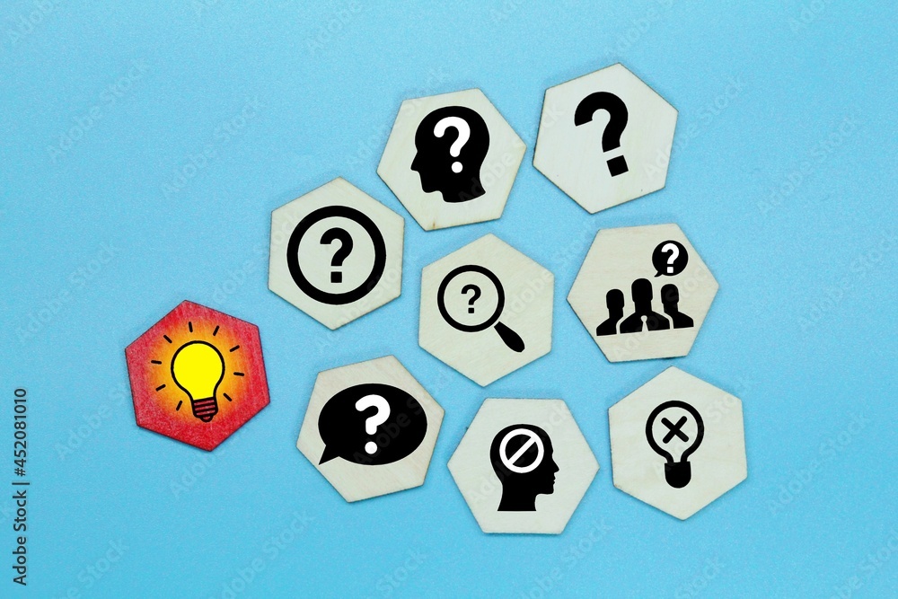 Aufkleber hexagon with a query icon or problematic with an idea icon. concept idea