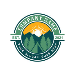 camping logo , adventure logo vector