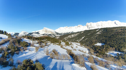 Fototapeta na wymiar Montagne, neige, ciel