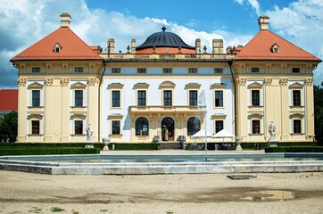 palace with water fountain