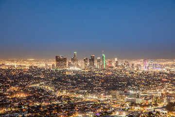 Obraz premium scenic view to Los Angeles by night