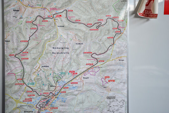 รูปภาพNurburgring – เลือกดูภาพถ่ายสต็อก เวกเตอร์ และวิดีโอ386 | Adobe Stock