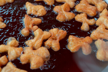 closeup make Youtiao, deep-fried doughstick, Patongo