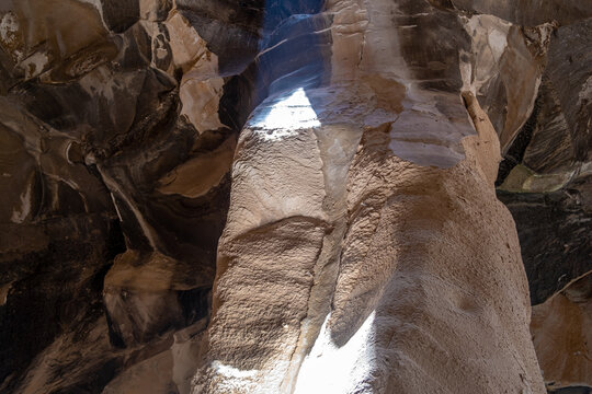 ancient chalk caves in beit guvrin park