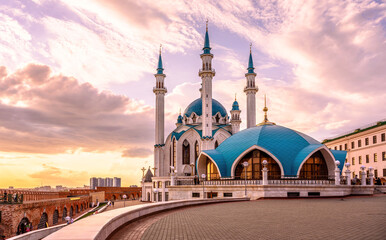 Kazan Kremlin, Tatarstan, Russia. View of Kul Sharif mosque at sunset in summer. - obrazy, fototapety, plakaty